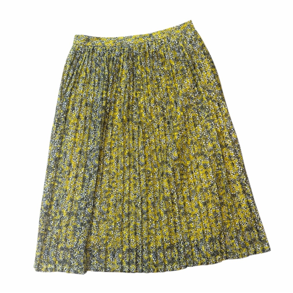 Who What Wear Floral Yellow and Black Pleated Skirt
